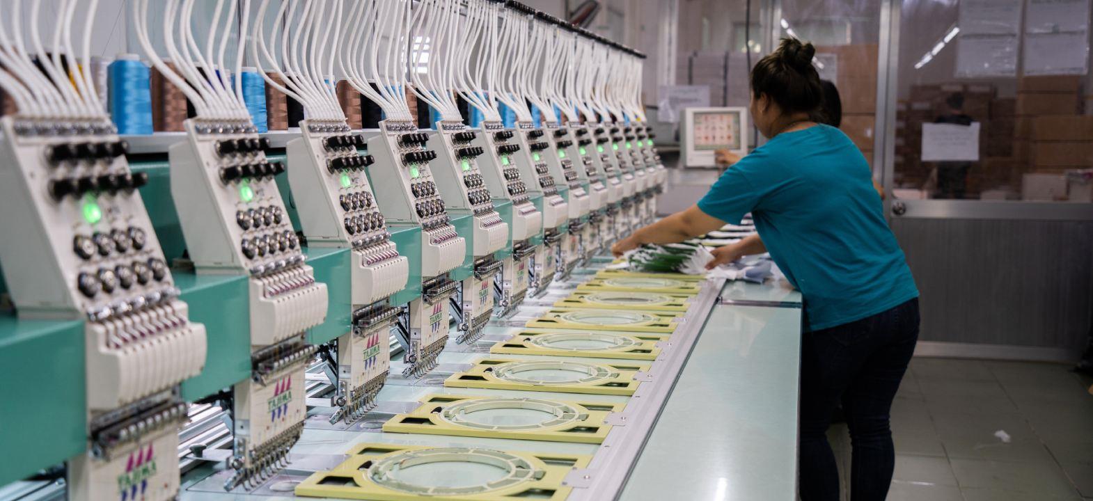 Historical background and status of textile engineering industry